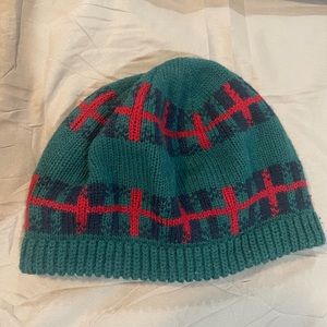 Green beret hat toboggan knitted cap